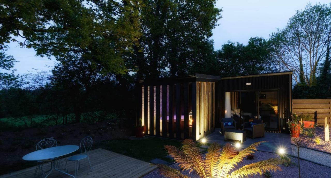 La Douce Escapade Bed & Breakfast Sizun Bagian luar foto